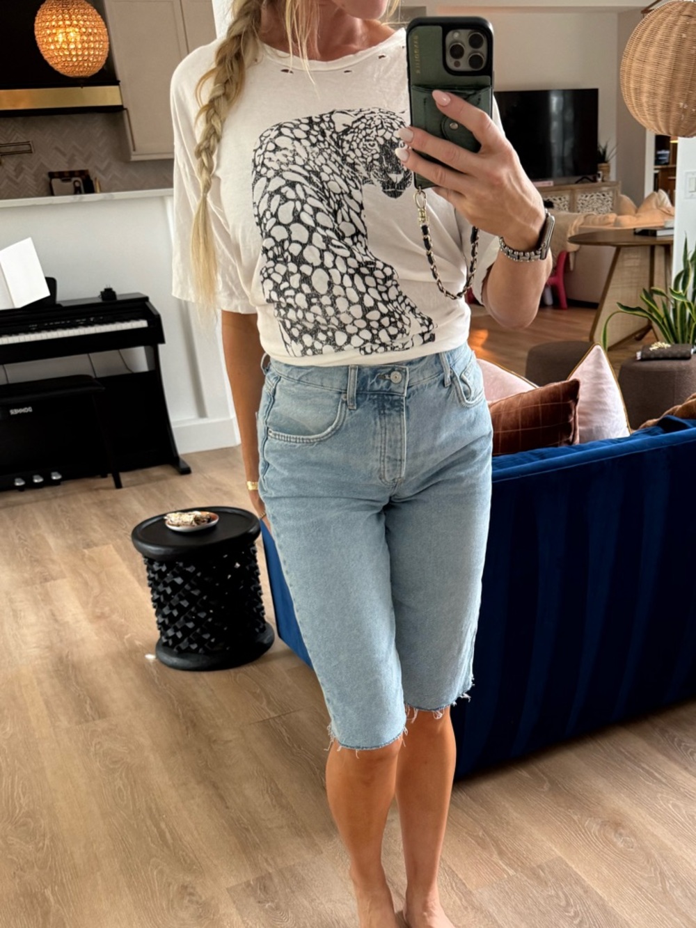 FREE PEOPLE cut off Jean shorts, Bermuda shorts